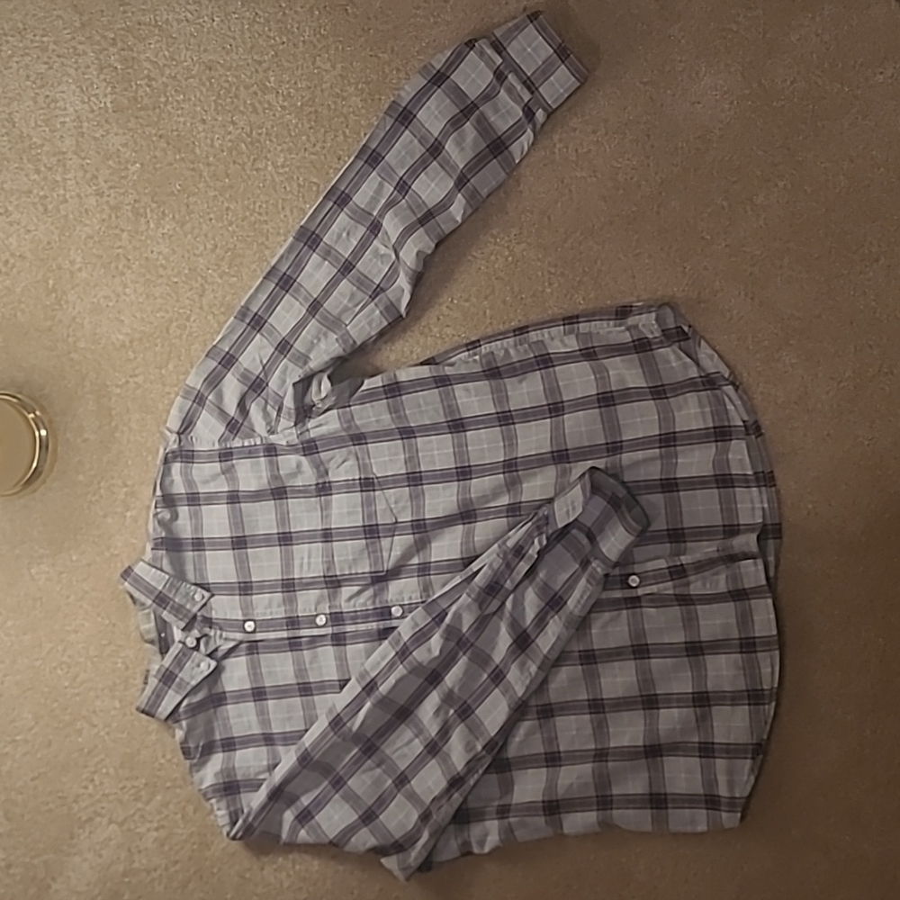 Old navy slim fit men's large button down